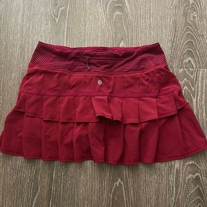 Lululemon Tennis Skirt (with shorts underneath) - Size 6 - Like new